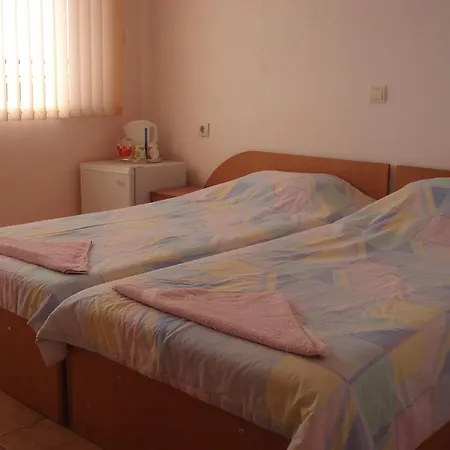 Pensión Pepina 3*